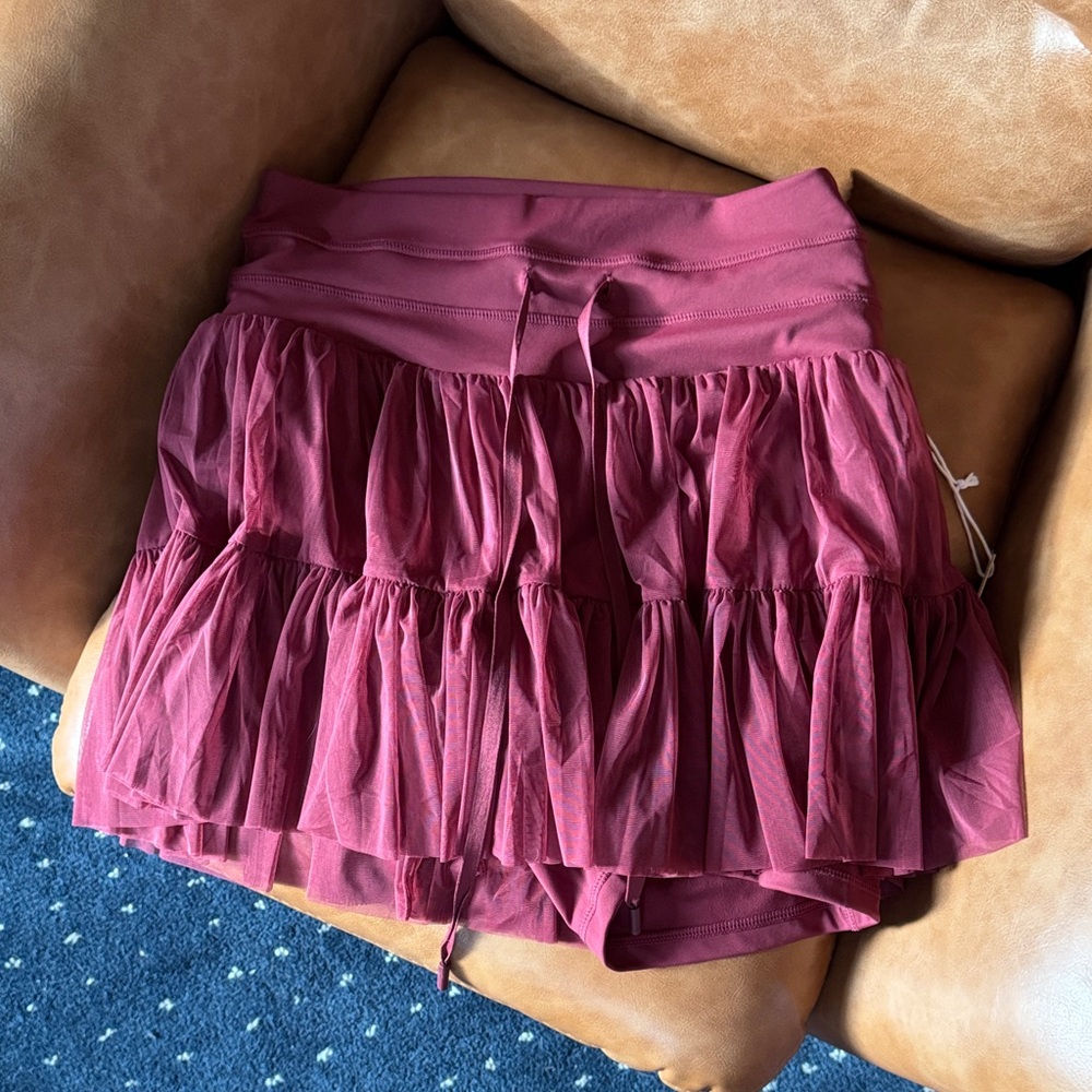 POPFLEX Pirouette Skirt in burgundy